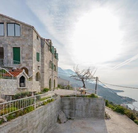 Apartments With A Parking Space Brela, Makarska - 11552 Экстерьер фото