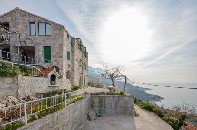 Apartments With A Parking Space Brela, Makarska - 11552 Экстерьер фото